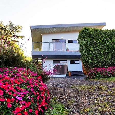 Casa Suculenta ,Monteverde Con Jacuzzi Privado Y Lavanderia المظهر الخارجي الصورة