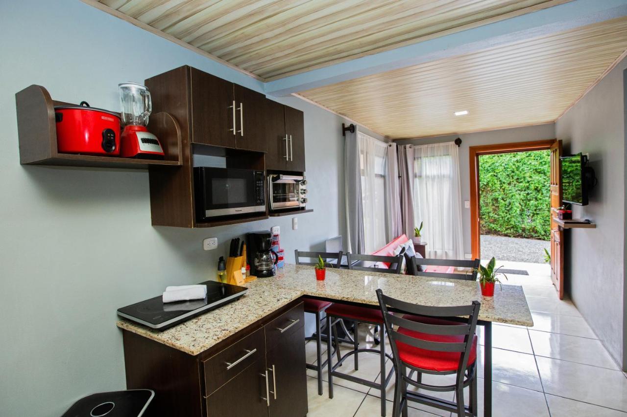 Casa Suculenta ,Monteverde Con Jacuzzi Privado Y Lavanderia المظهر الخارجي الصورة