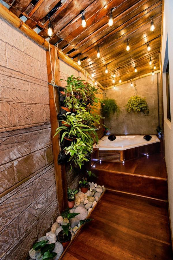 Casa Suculenta ,Monteverde Con Jacuzzi Privado Y Lavanderia المظهر الخارجي الصورة